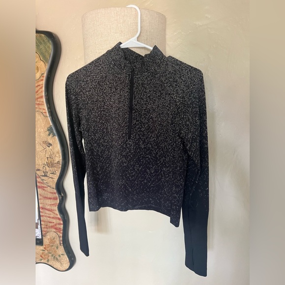 Lululemon quarterzip ombré rest less cropped top - Picture 2 of 4